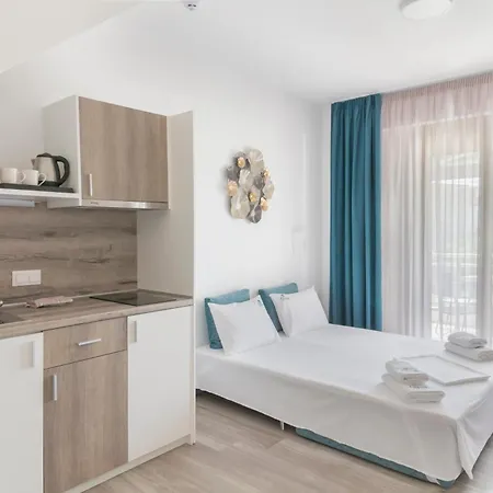 Oliva Apartmanhotel Nikíti