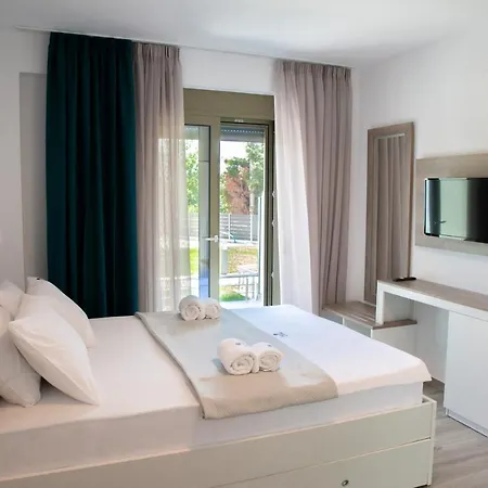 Oliva 3*